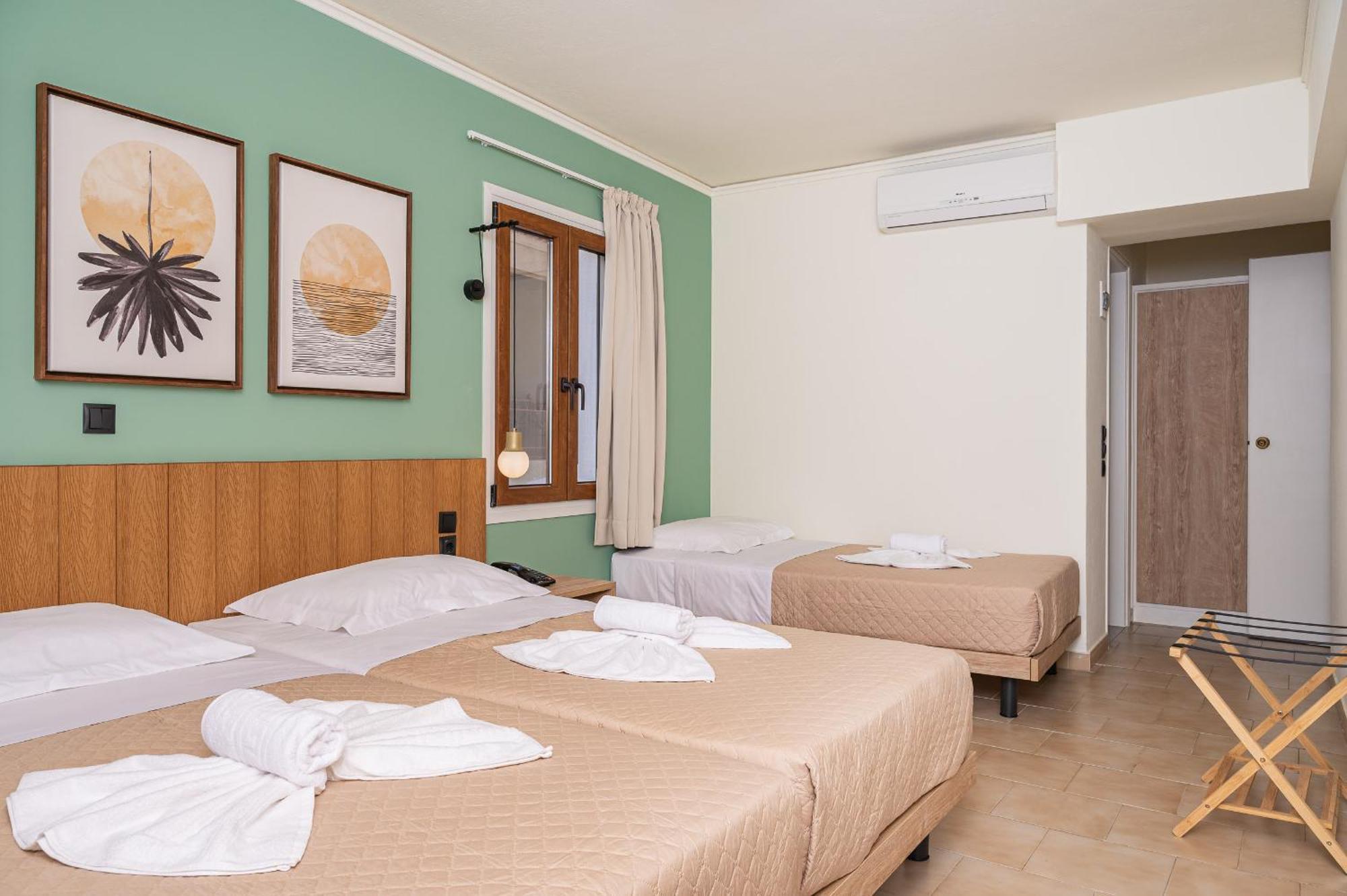 Hotel Emily