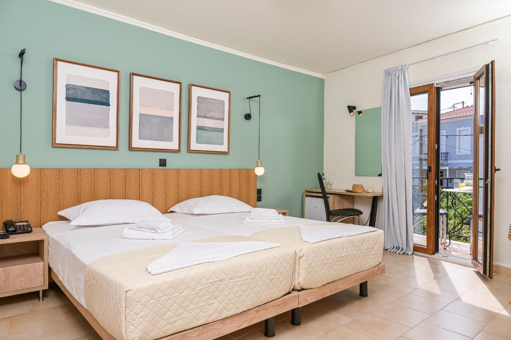 Hotel Emily